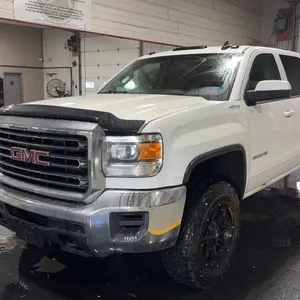 2015  GMC  Sierra 2500HD  4x4 SLE 4dr Crew Cab SB