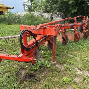 Case 5 bottom plow w/ clodbuster bar