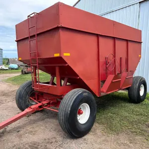 M&W 300bu Gravity Wagon