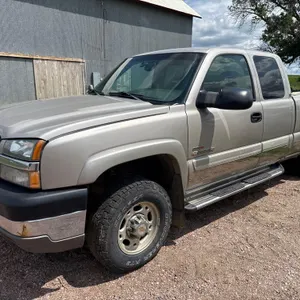 2004 Chevrolet K2500HD Duramax Diesel Silverado Pickup