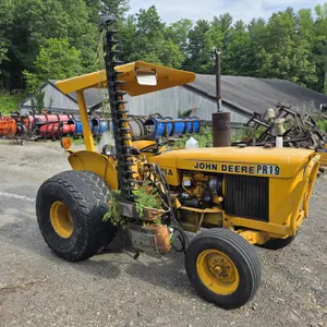 (#9) 1981 John Deere 301A Industrial Tractor w/ 6' Sickle Bar Mower