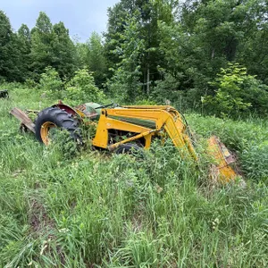 Massey Ferguson 2035 Tractor