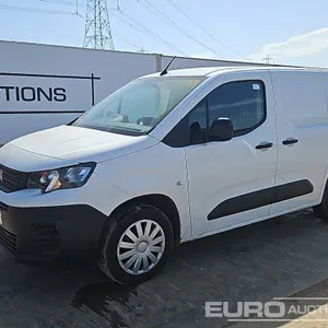 2022 Peugeot Partner 