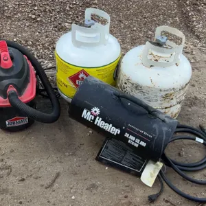 Mr. Heater Propane Forced Air Heater With Jobmate Wet/Dry Vac and Two Propane Tanks