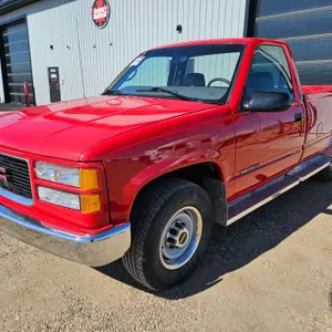 TRUCK : 1998 GMC Sierra 2500 : 5.7L V8 (Estate Lot)