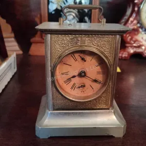 Small shelf clock Made in Germany