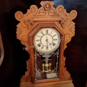 CW shelf clock