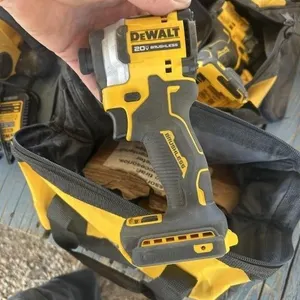 20V DEWALT BRUSHLESS IMPACT DRIVER