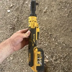 DEWALT 20V BRUSHLESS 1/2" IMPACT RATCHET
