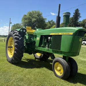 1963 John Deere 4010 Diesel Tractor, Fenders, Narrow Front, 1 Hyd, 540/1000 PTO, 16.9-38 Rears, Roll