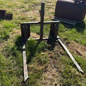 Bale Fork, on Skidloader QT Plate