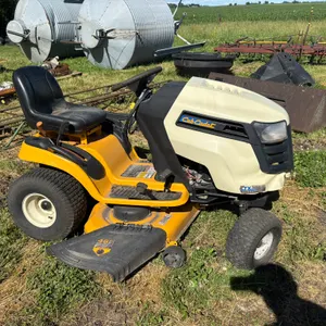 Cub Cadet LTX1045 Hydrostatic Lawn Tractor, 46” Deck, *part or repair, bad engine
