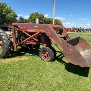1951 Farmall M Tractor, NF, 12V, Alternator, 540 PTO, Live Hyd, with DuAl Loader, Hyd 7’ Bucket, 3 F