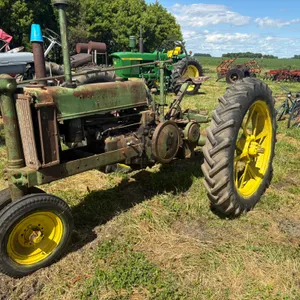 1937 John Deere B Tractor, Unstyled, NF, 11.2-38 Rears on Flat Spokes, 540 PTO, Rockshaft, 1 Hyd, SN