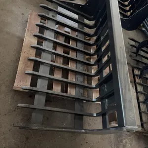 Scoop Rake