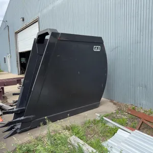 Spade-Nose bucket