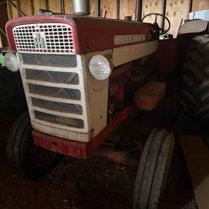 International 660 Tractor