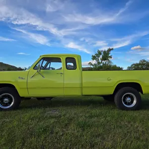 1977 Dodge W200 Power Wagon