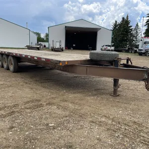 2003 TRAILTECH Tri-Axle 26 Ft. Flatdeck Trailer w/ Slide In Ramps, Pintle Hitch