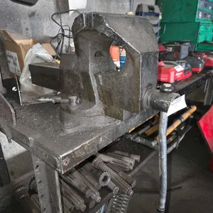 HEAVY DUTY BENCH VICE