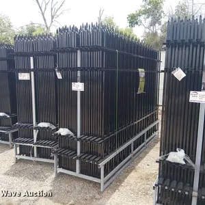 (22) Valley Pioneer F10 fence panels
