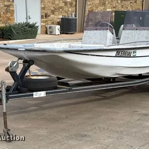 1991 Predator boat