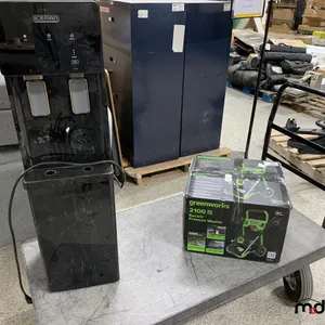 Greenworks 2,100PSI Electric Pressure Washer and Water Cooler 
 UNRESERVED