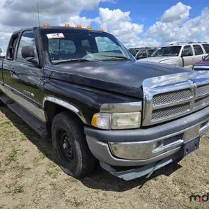 1998 Dodge Ram 2500 Laramie SLT Truck
 UNRESERVED