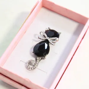 BLACK CRYSTAL BODY CAT BROOCH