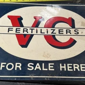 12" x 18" Metal Fertilizer Sign