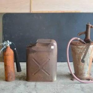 Jerrycan, Oil Pump, Fire Extinguisher