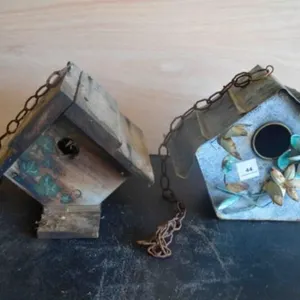 2 Birdhouses