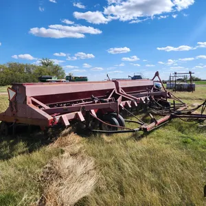 28' International 7200 Press Drill
 UNRESERVED