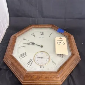 Seiko Quartz Wall Clock - Battery Op - 15"Dia