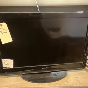 Dynex TV - no remote - no cord 26"