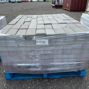 (480) Approx. 4" x 8" x 2 3/4" Paving Stones