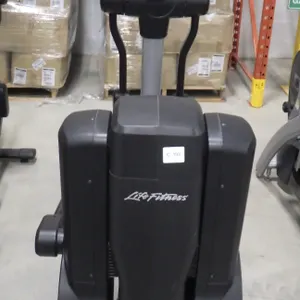 Life Fitness 95XS Elliptical ***will require 2-3 people to move & load*** Life Fitness   95XS   ASX1