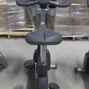 Life Fitness CLSC Exercise Bike ***will require 2-3 people to move & load*** Life Fitness   CLSC  CL