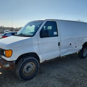 Non-Operable  2006  Ford  E-250  Cargo Van