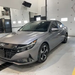 2023  Hyundai  ELANTRA  LUXURY 4dr Sedan