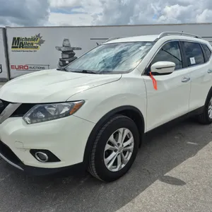 2016  Nissan  Rogue  SV 4dr Crossover