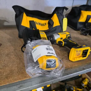 Dewalt DCF809 20V Cordless Impact Driver, Charger, Battery, and Bag