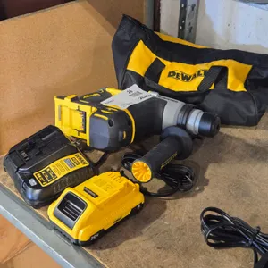 DeWalt DCH172 Rotary Hammer, 20V Max, with Charger, Battery, Bag