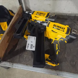 (2) Dewalt DCN920 Cordless Plastic Collated Framing Nailers, 20V