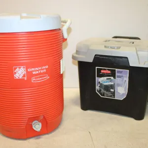 Rubbermaid Drinking Water Cooler & File Box