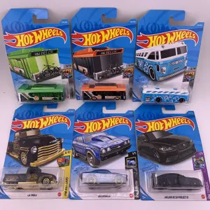 Hot Wheels Sealed Car Lot of 6 Die-Cast Vehicles