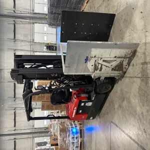 Raymond 4460C40 48-Volt Electric Forklift with Cascade Carton Clamp