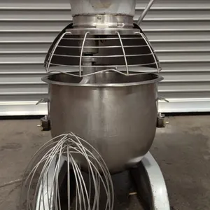 HOBART A-200 20 QT PLANETARY MIXER WITH WHIP & BEATER