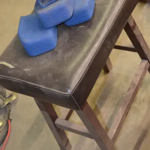 4 Ladder Cups, Stool
