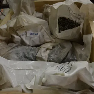 Large Quantity of Tin Screws for Tin sheeting, Various Sizes